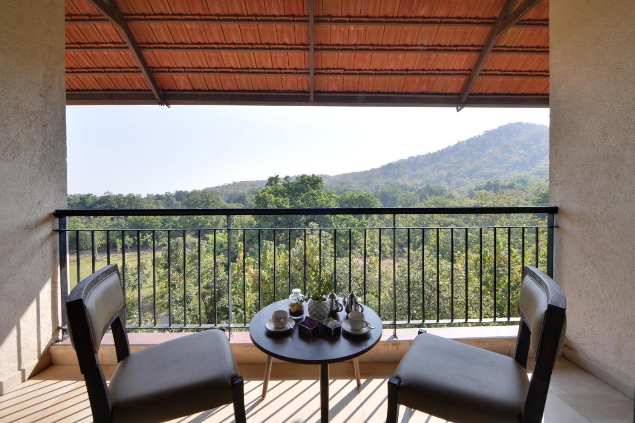 Bhanu The Fern Forest Resort & Spa, Jambughoda Exterior foto
